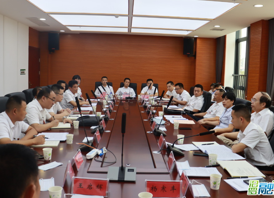 凝心聚力共谱新篇 各代表团分团讨论“两个工作报告”