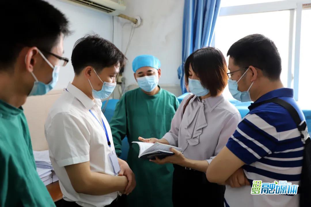 省卫健委督导调研汨罗市人民医院上消化道癌早诊早治项目开展情况