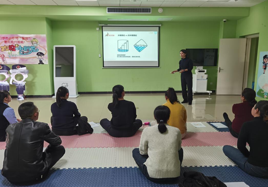汨罗市公安局开展民警家庭教育辅导活动