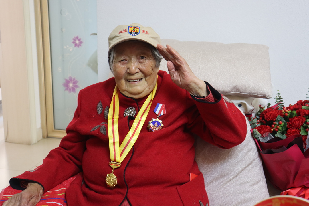 汨罗抗战女兵迎来101岁生日