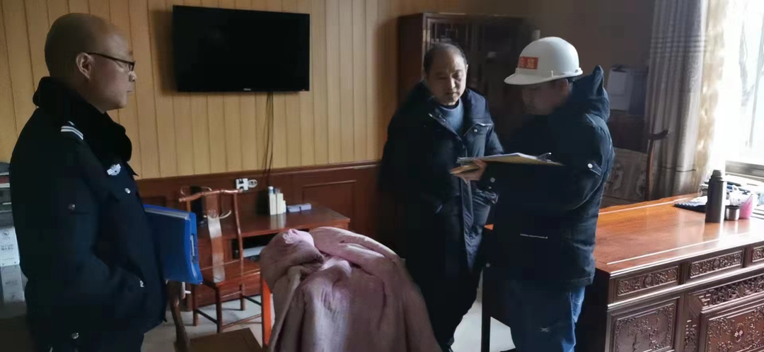 守好岁末年初安全关，弼时镇开展消防安全隐患大整治大排查