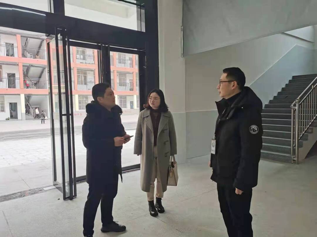 开学在即 安全先行！归义镇开展校园安全大检查