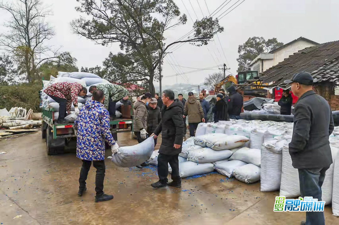 “两断三清”，新市镇拆除“小散乱废”违建2处、设备8台