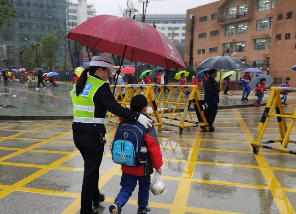湖南交警致广大家长和学生的一封信