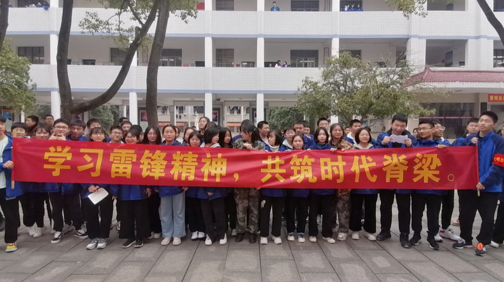 雷锋家乡学雷锋！汨罗青年志愿者在行动