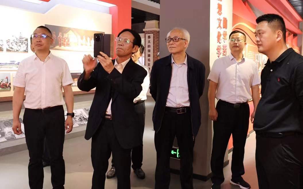省社会科学院来汨调研乡村振兴等工作