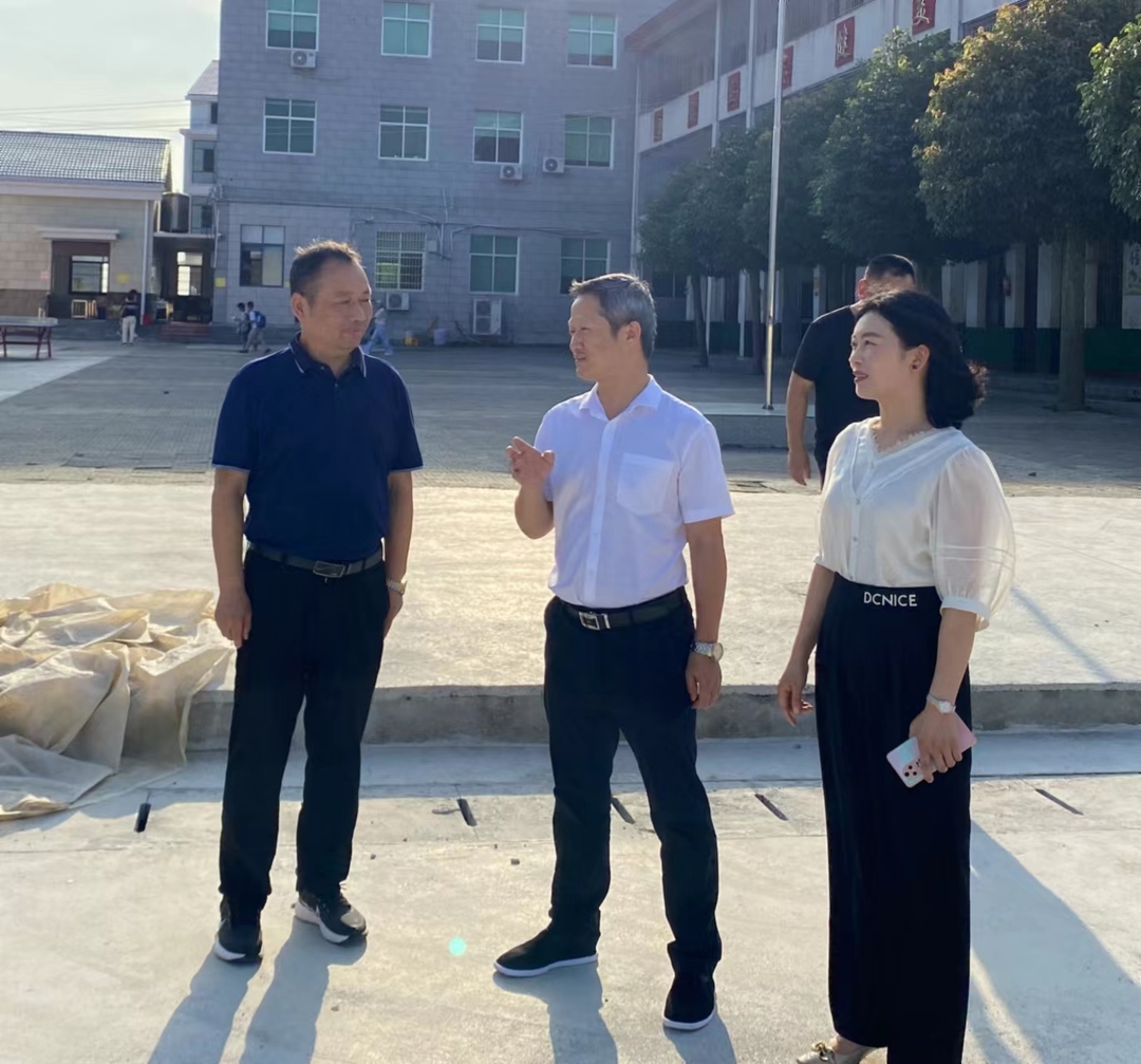 林恒求调研古培镇教育改革工作