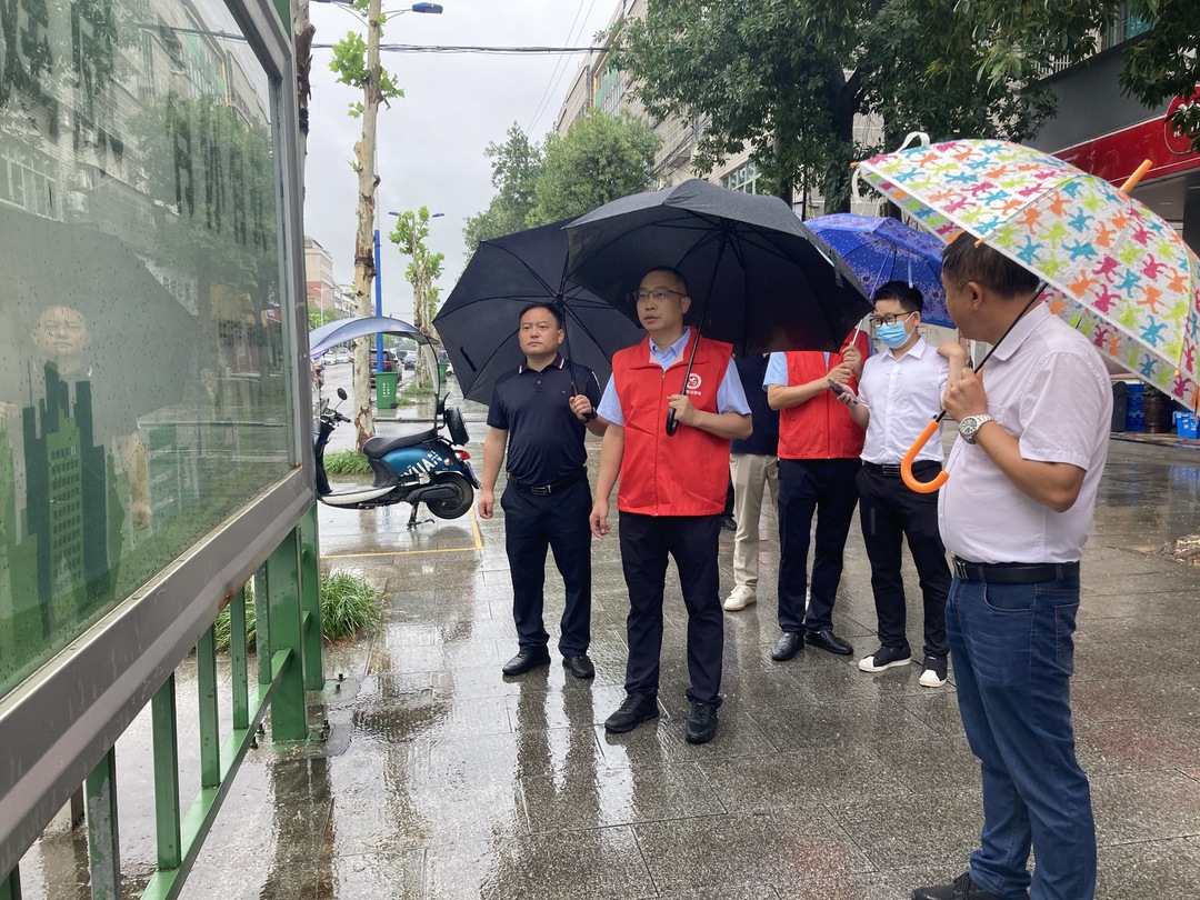 一线“把脉” ，现场“开方” 叶罡督查文明城市创建工作