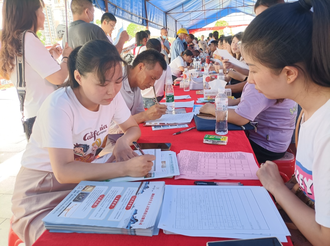 1856人达成就业意向，汨罗“服务企业 助力振兴”专场招聘会成果丰硕