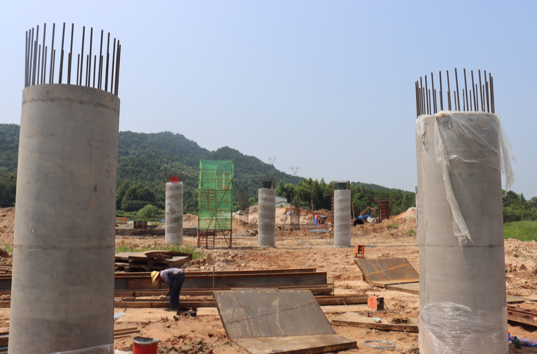 稳经济大盘|万家丽路北延线汨罗段建设“加速度” 拉通融长“大动脉”