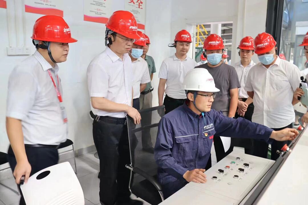 岳阳市工信局来汨调研“稳生产、强项目、优运行”工作