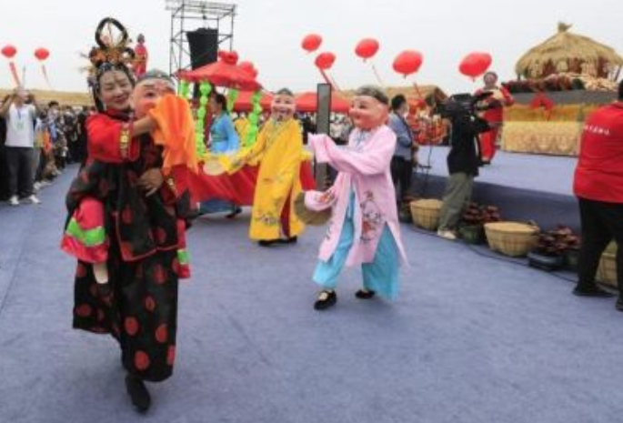 【中新网】2022年中国农民丰收节全国供销合作社（湖南汨罗）主题日活动举行