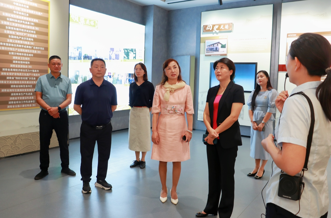 省妇联家庭和儿童工作部来汨调研移风易俗工作