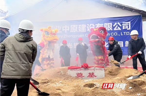 湖南省首个微风发电项目在汨罗开建
