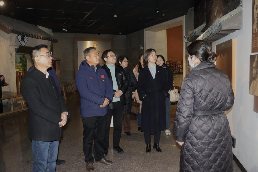 中南大学文学与新闻传播学院来汨开展校地合作交流