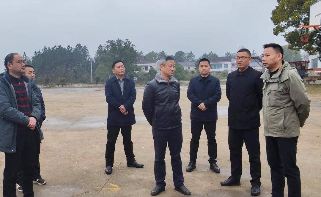 林恒求深入罗江镇调研教育发展工作