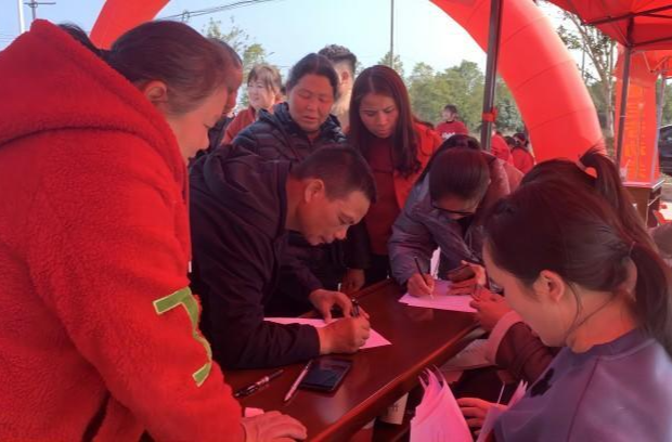 岗位送到“家门口”，长乐镇这场招聘会人气真旺