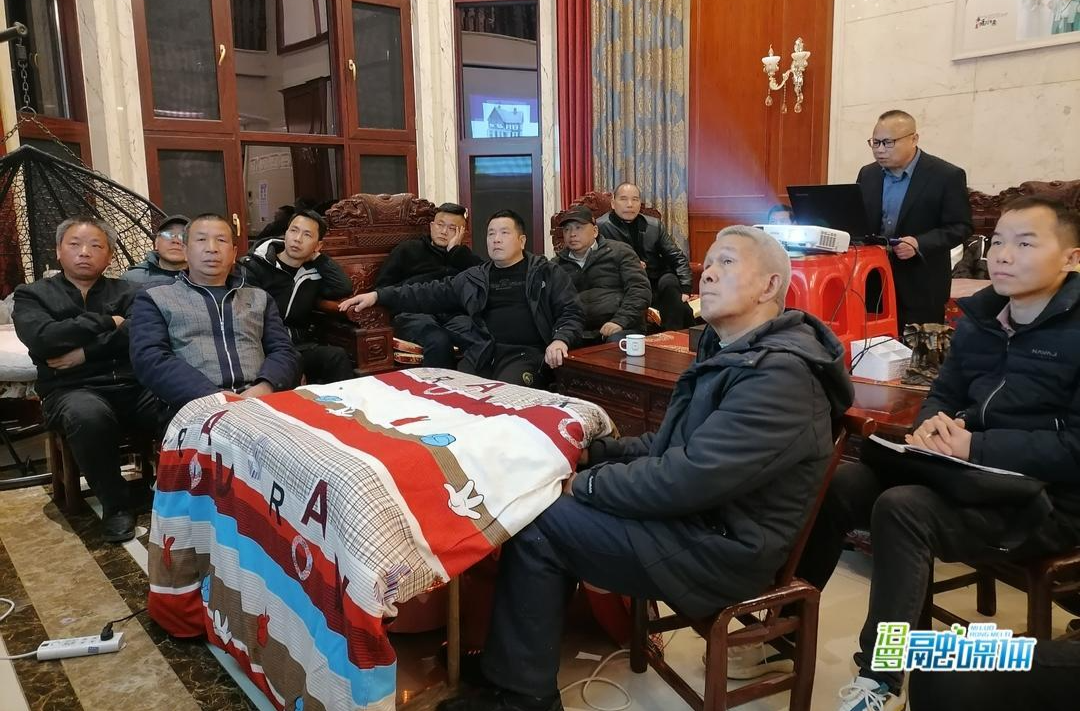 汨罗市住建局： “屋场夜话 ”话自建房安全