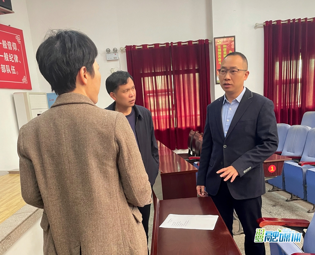 叶罡调研市委党校工作