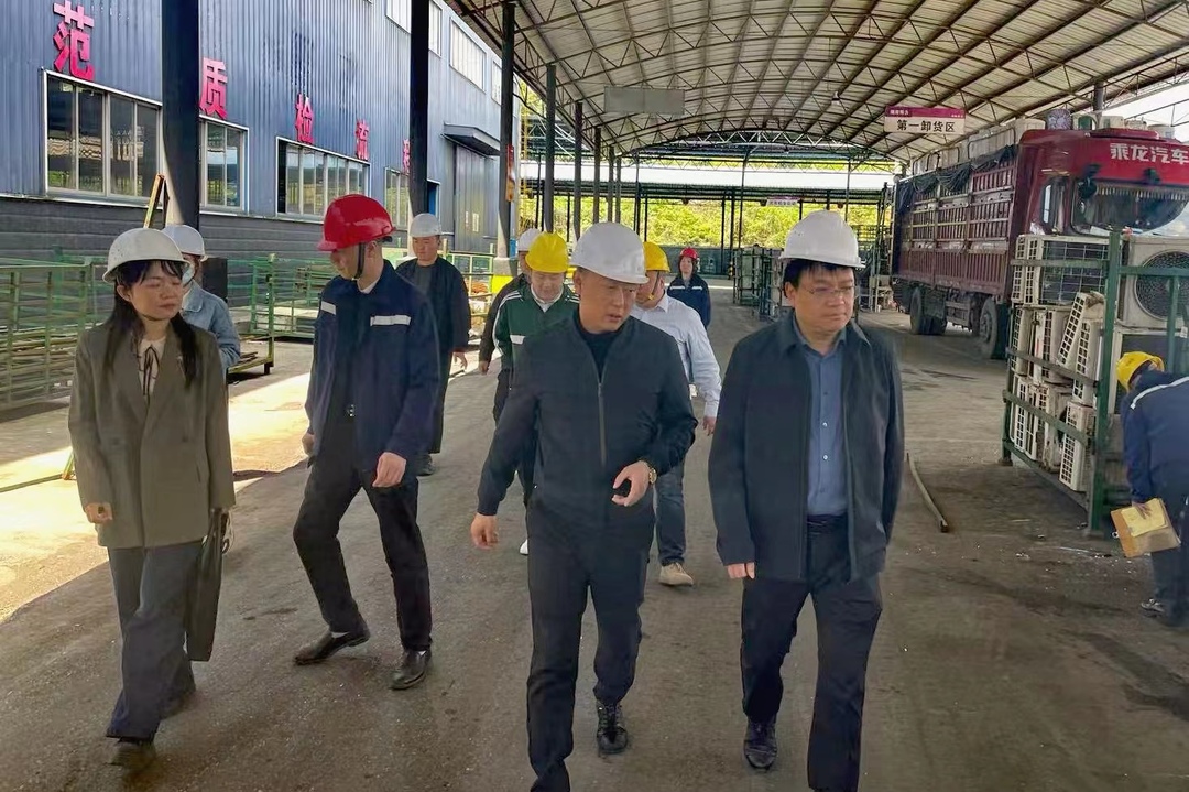 何厚德检查企业生态环保和安全生产工作