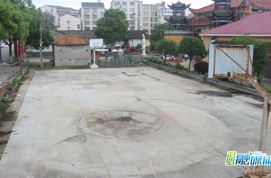 共创文明城丨归义镇： 沿江大道沿线“僵尸”游乐设施被清除