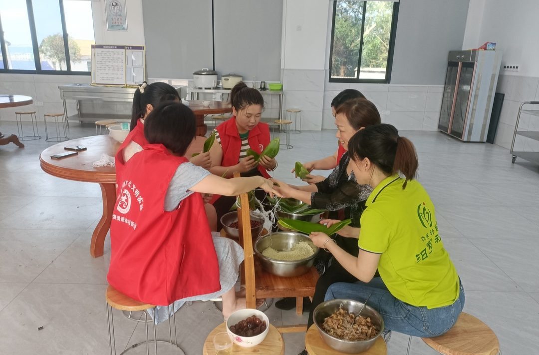端午汨罗丨白塘镇：艾叶飘香远，“粽”暖端午情