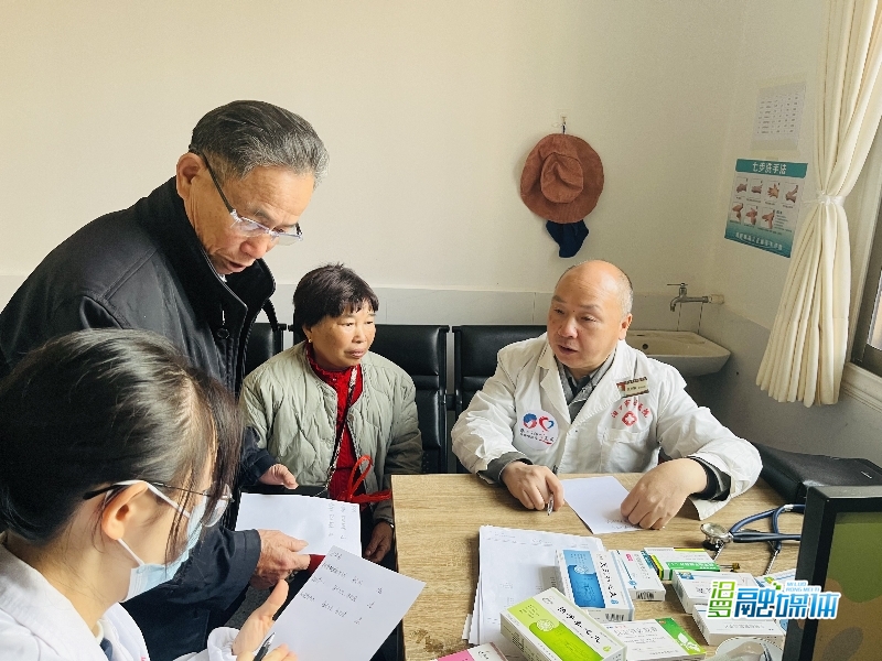 汨罗市中医医院老中医专家团队下乡巡诊