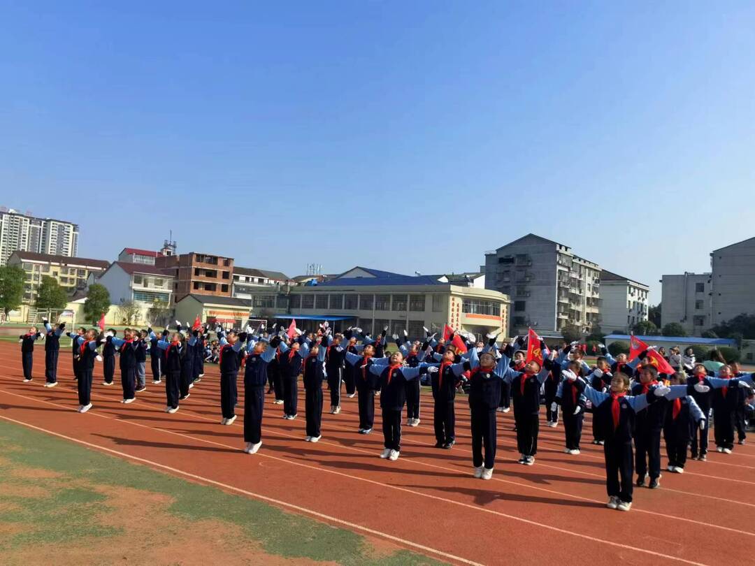 活力飞扬，汨罗市罗城学校举行广播体操比赛