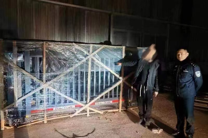 办实事 建新功丨司机大意丢货物 民警30分钟帮找回