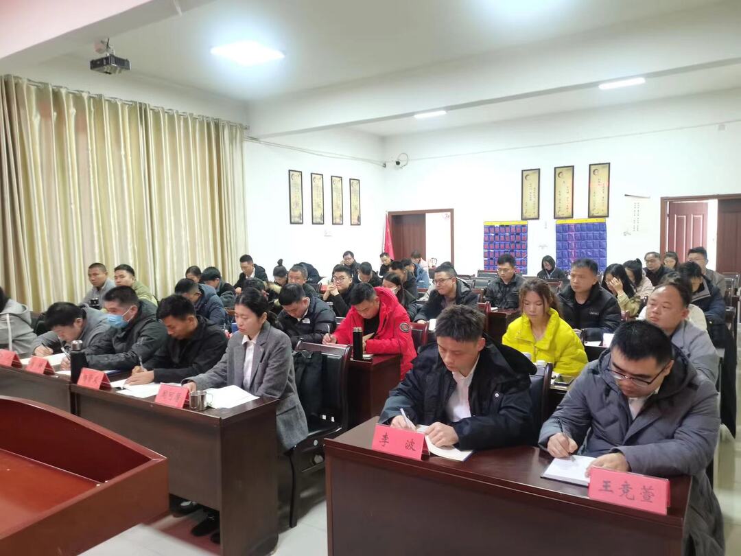 杨盛到市委党校授课，讲授青年干部如何在岗位上发挥个人价值