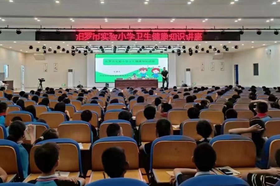 保护好眼底的星辰大海，汨罗妇幼近视防控走进实验小学