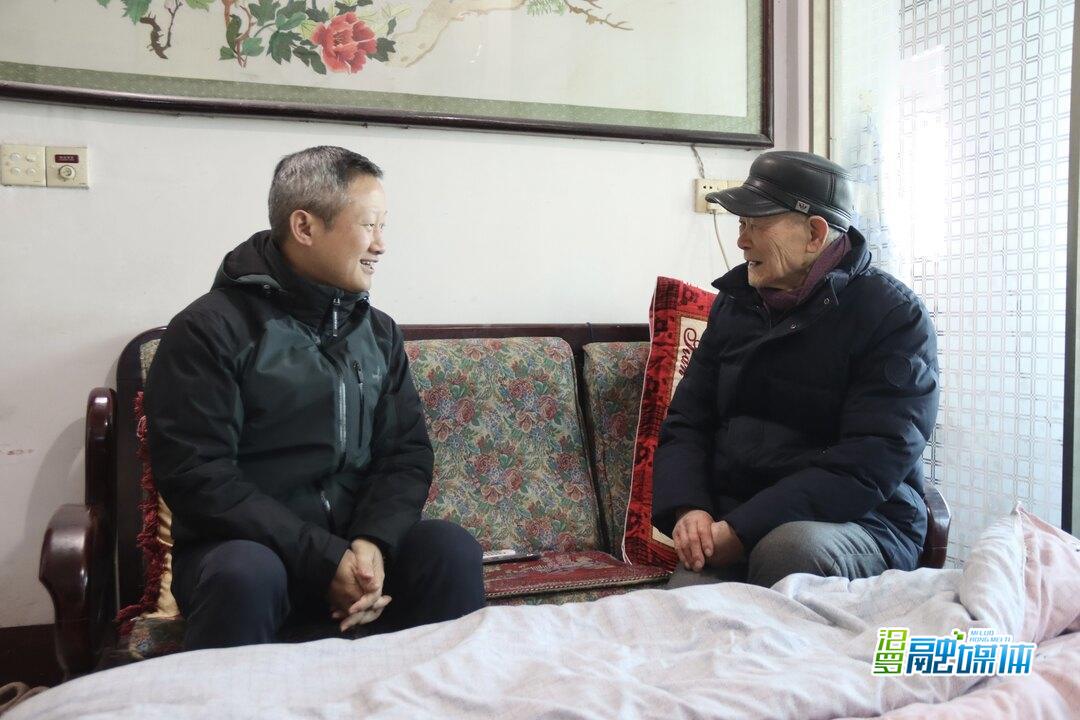 林恒求走访慰问优秀教育工作者和困难群众