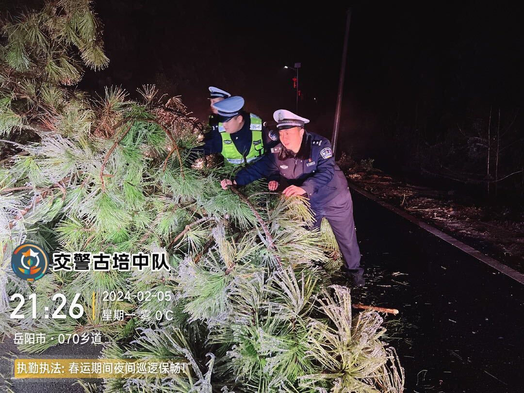 汨罗：速冻模式下，他们通宵达旦的护卫和提醒来了！