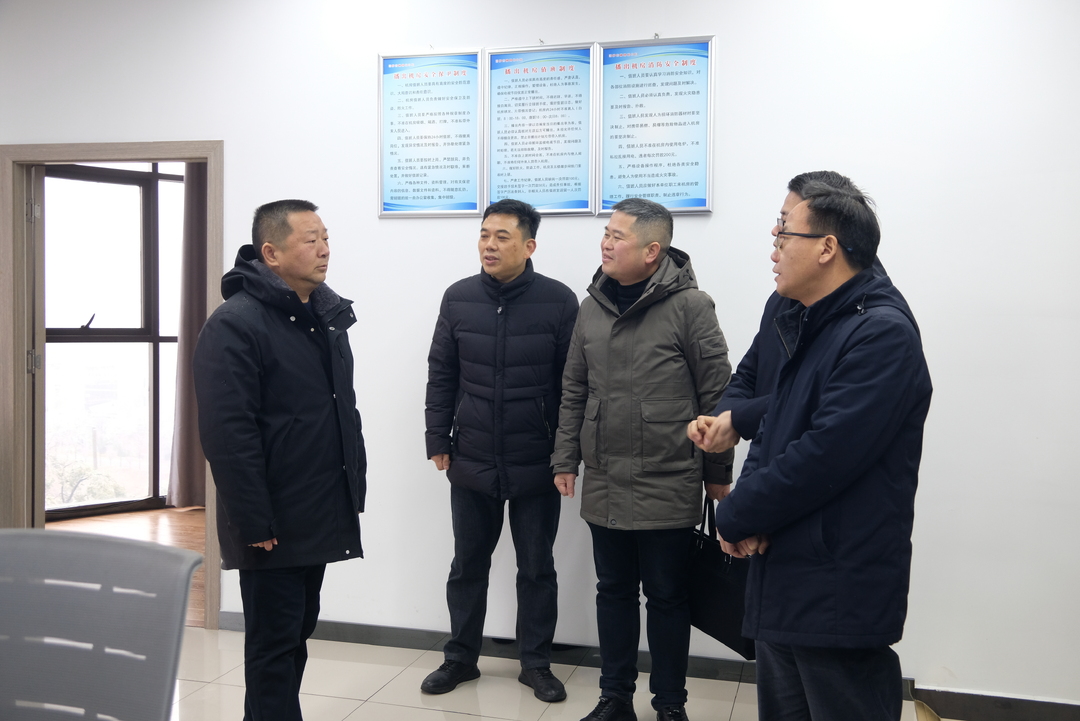 新春将至，艾志军看望慰问新闻工作者
