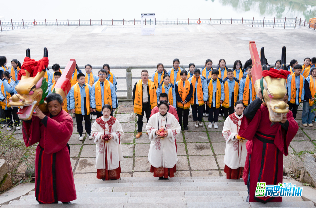 正月初七，纪念屈原诞辰！汨罗学子祭屈祈福