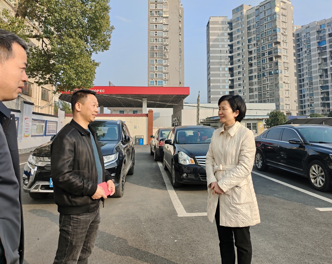 副市长任娜看望汨罗第46例造血干细胞捐献者