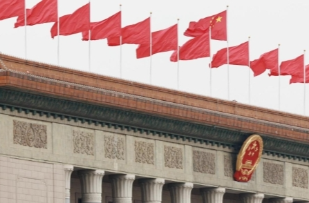 金色相框｜习近平在全国两会上