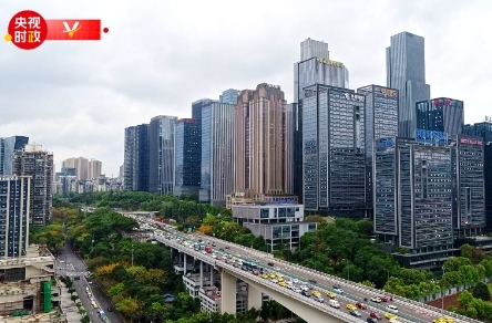 习近平重庆行丨“治理”变“智理” 让城市更智慧——走进重庆市数字化城市运行和治理中心