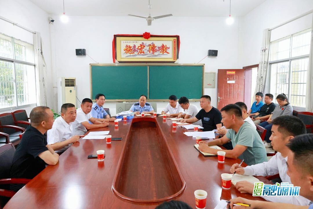 朱平波调研督导加强未成年人保护“不让一个孩子掉队”工作