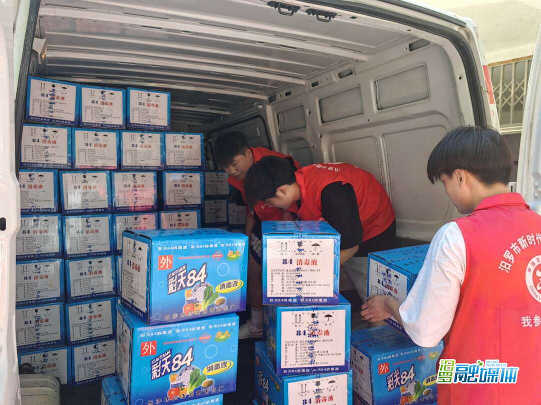 汨罗市卫健系统全力做好灾后防疫消杀工作