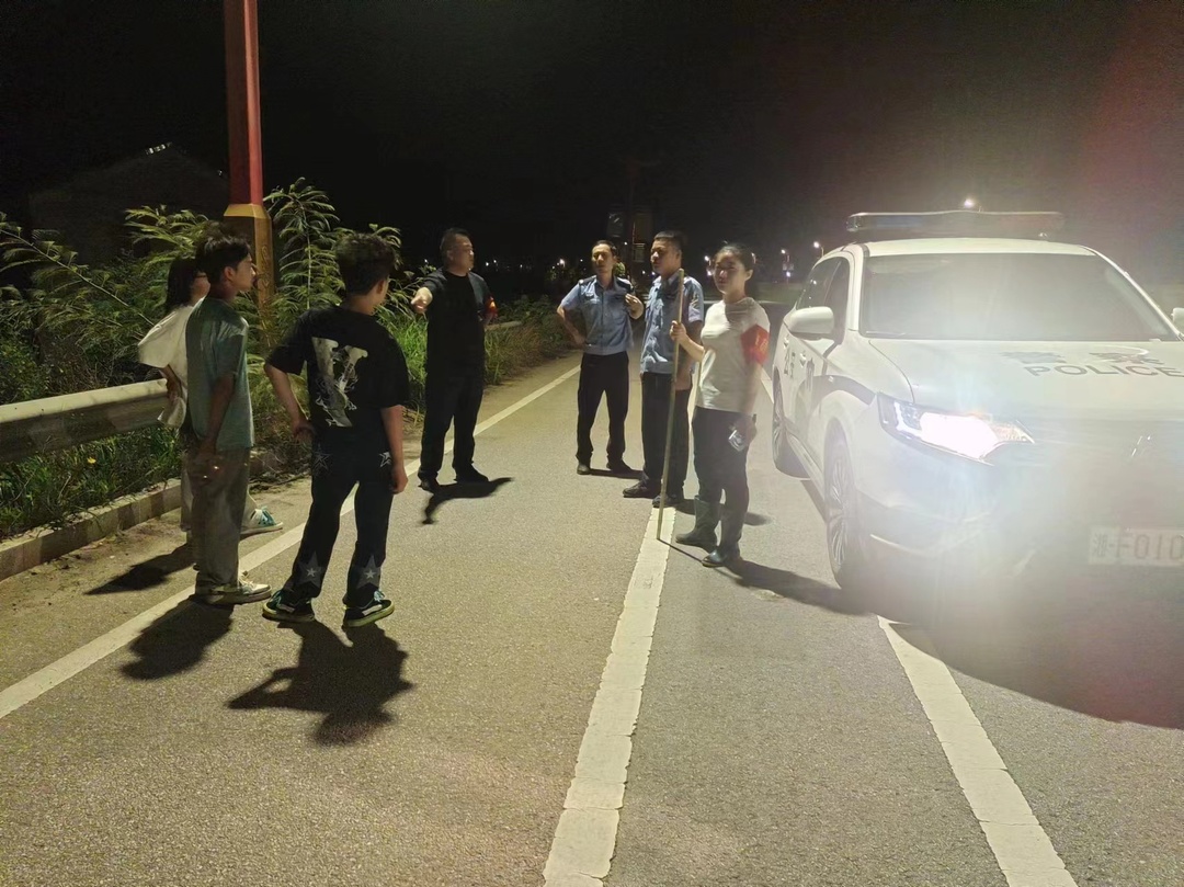 “护蕾”故事：市委政法委干部深夜巡堤，遇到这一幕……