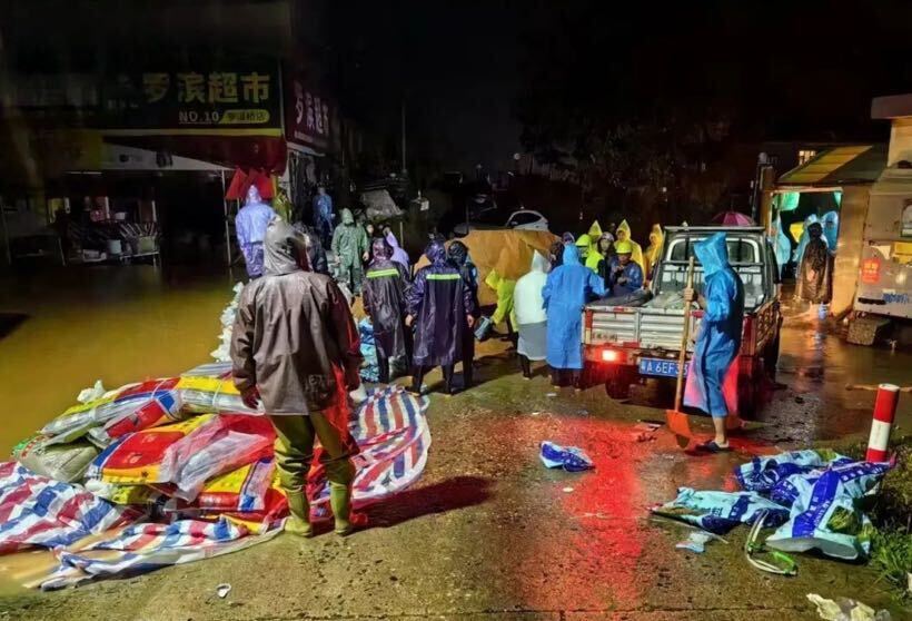 党旗扬 家园安丨汨罗法院王光星：急时彻夜不眠筑子堤，忙时换上法袍赶断案