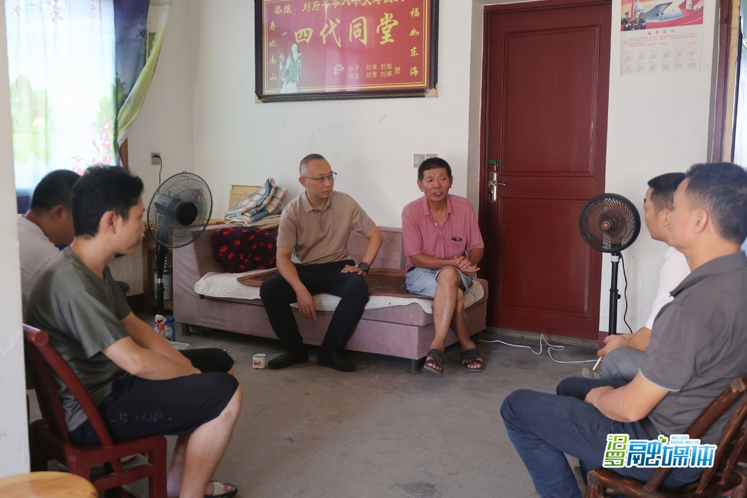 叶罡走访慰问困难退伍军人