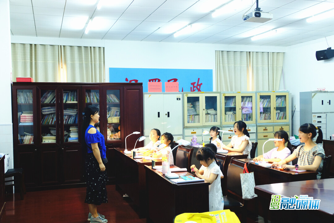 缓解干部职工暑期“看护难” 汨罗民政暑托班开课了