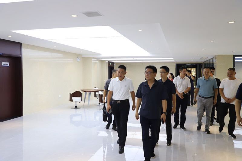 欧明目到市检察院调研指导工作