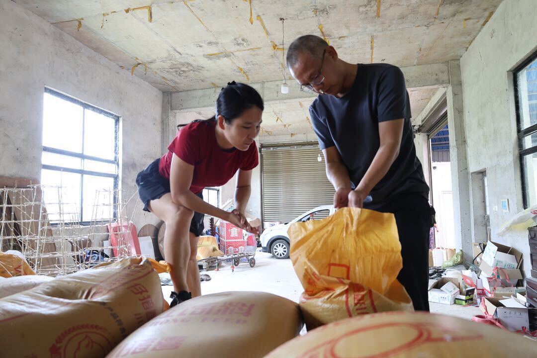 汨罗首家全自动菜籽油小榨生产线“上线”，“韩嗲”香菜籽油品即将上市