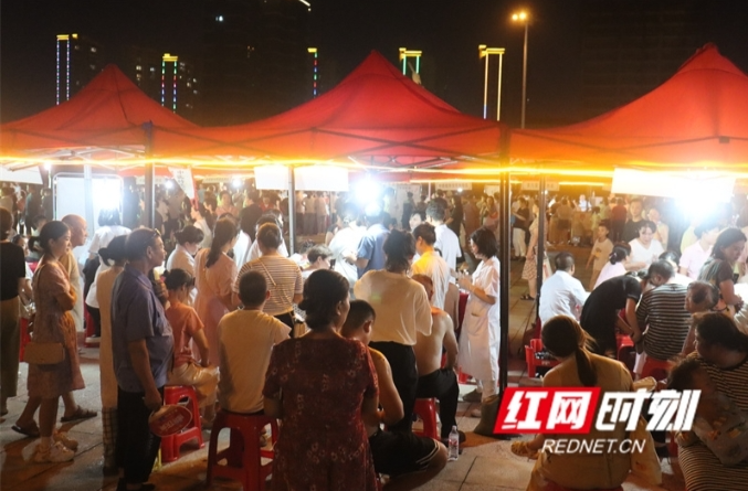 【红网时刻】当汨罗中医与“屈原”在夜市相遇 是否会孕育出《楚辞》新篇？