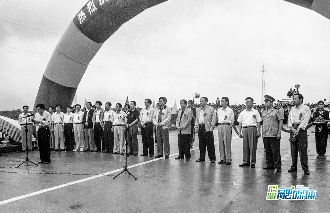 档案里的汨罗丨1998年，汨罗江红花大桥竣工通车