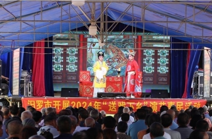 【学习强国】区县新闻丨汨罗市：万余游客打卡新市古镇