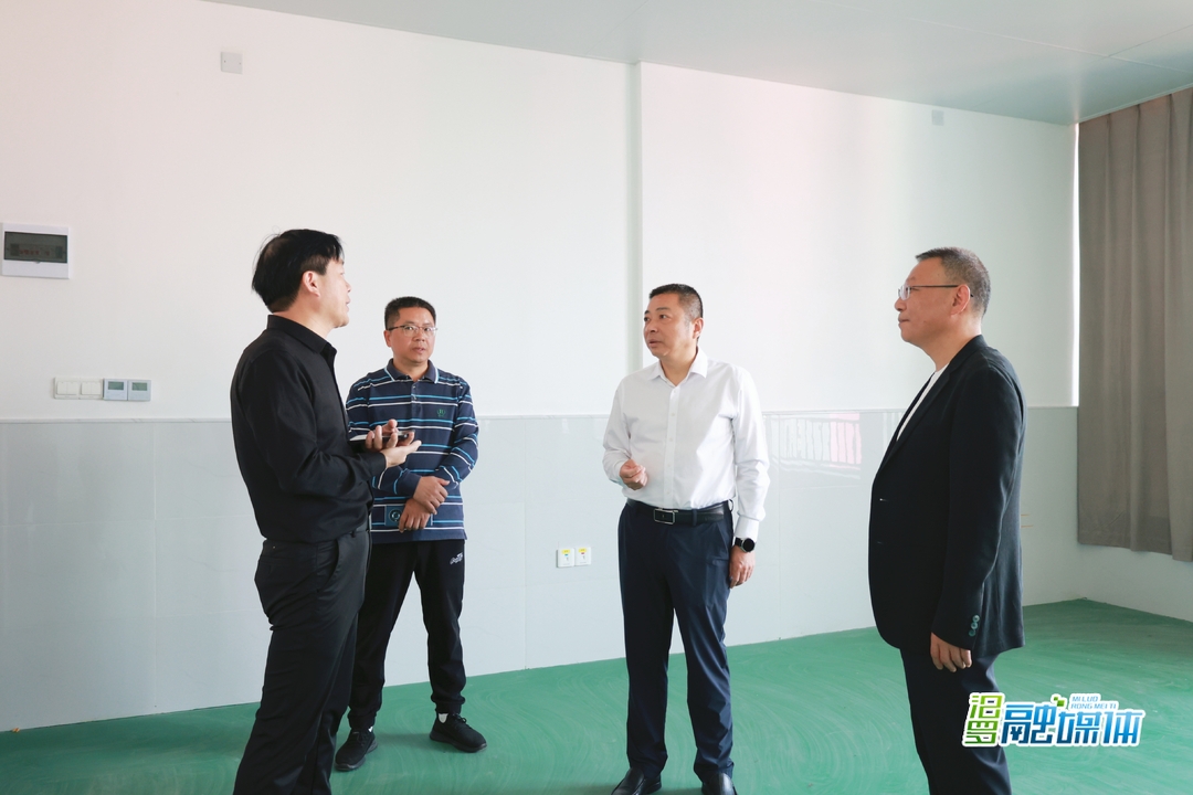 朱平波现场调研学校建设及食品安全等工作